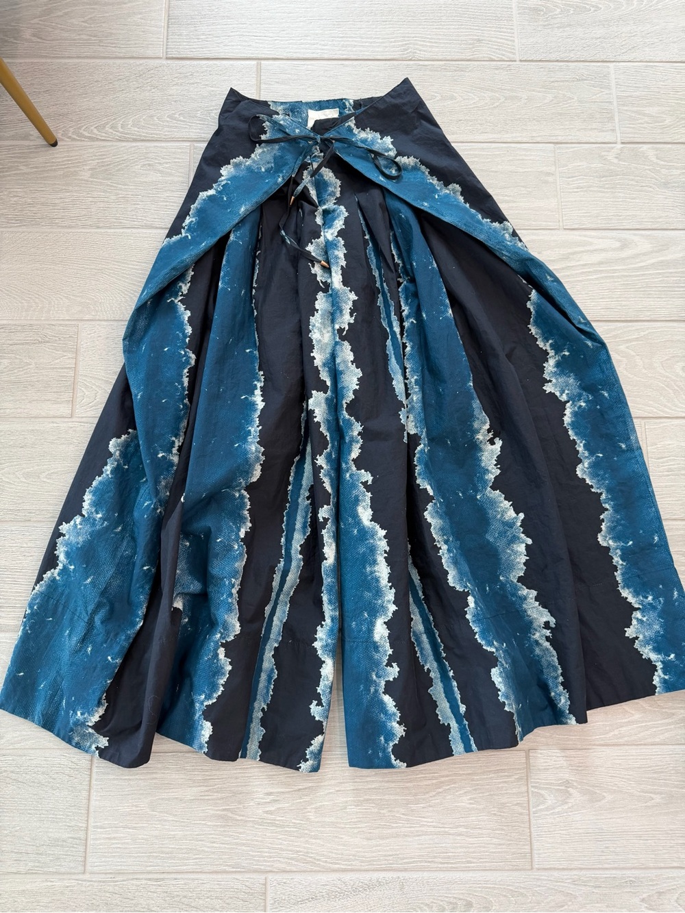 FREE PEOPLE X HOUSE OF AAMA Indigo Nights Super Wide Leg Pants Size 8 VGUC - Picture 3 of 6
